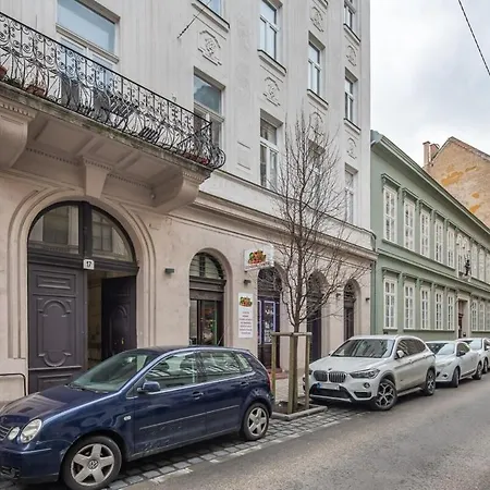 Very - Unique Design - New *